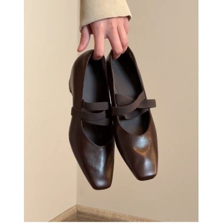 Vintage Collectible Shoes - Francuskie vintage baleriny na niskim obcasie