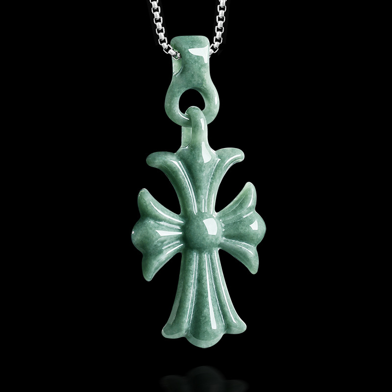 Vintage Necklace - Naturalny birmański jadeitowy krzyżyk wisiorek naszyjnik