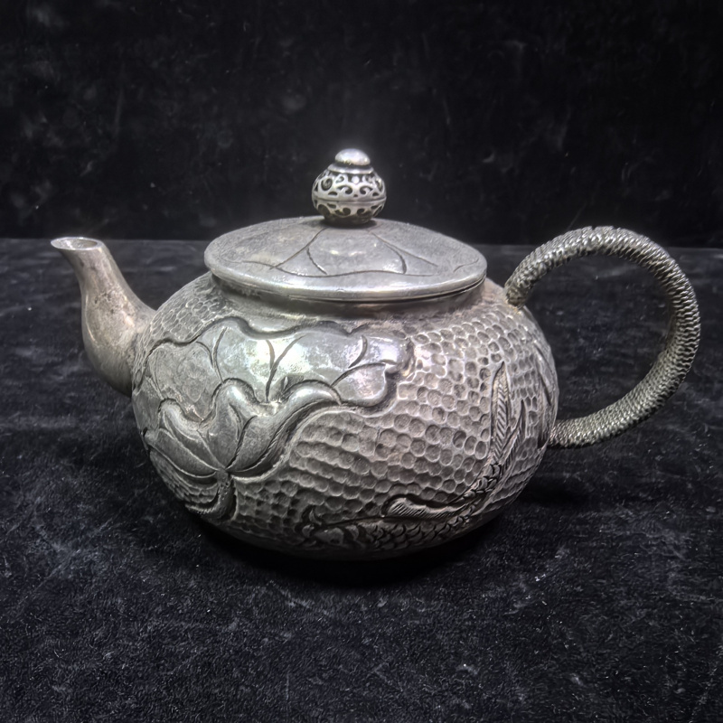 Antyczny, postarzany czajnik z – Vintage Collectible Market recenzja i cena