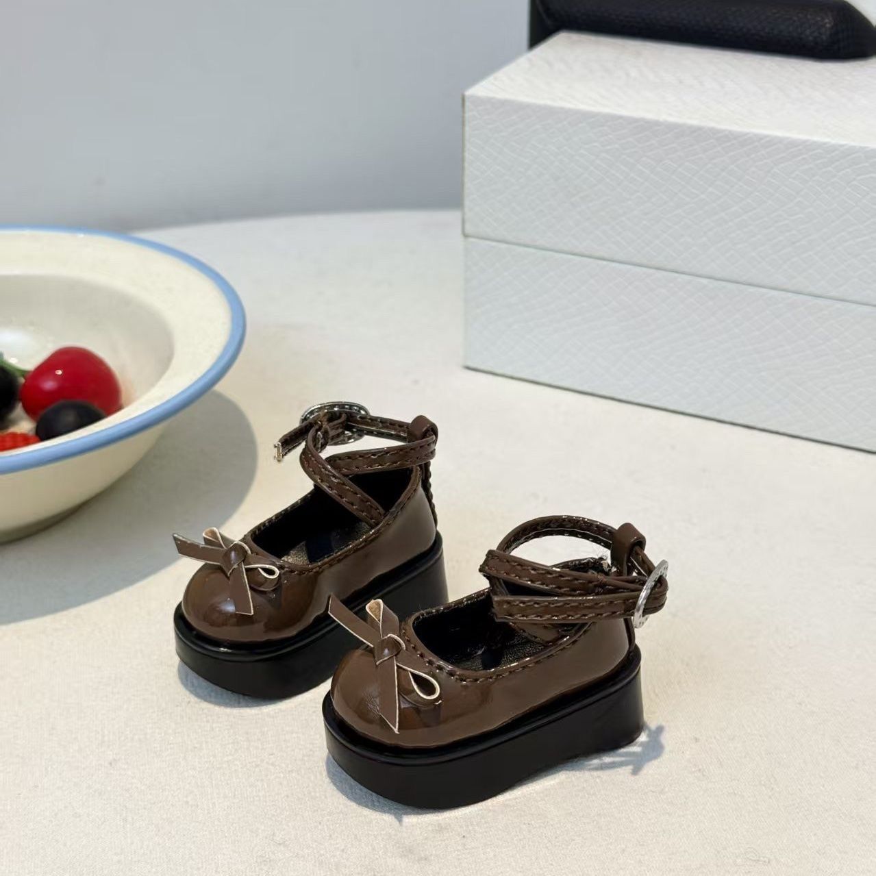 Kawowo-brązowe buty na platfor – Vintage Collectible Shoes recenzja i cena