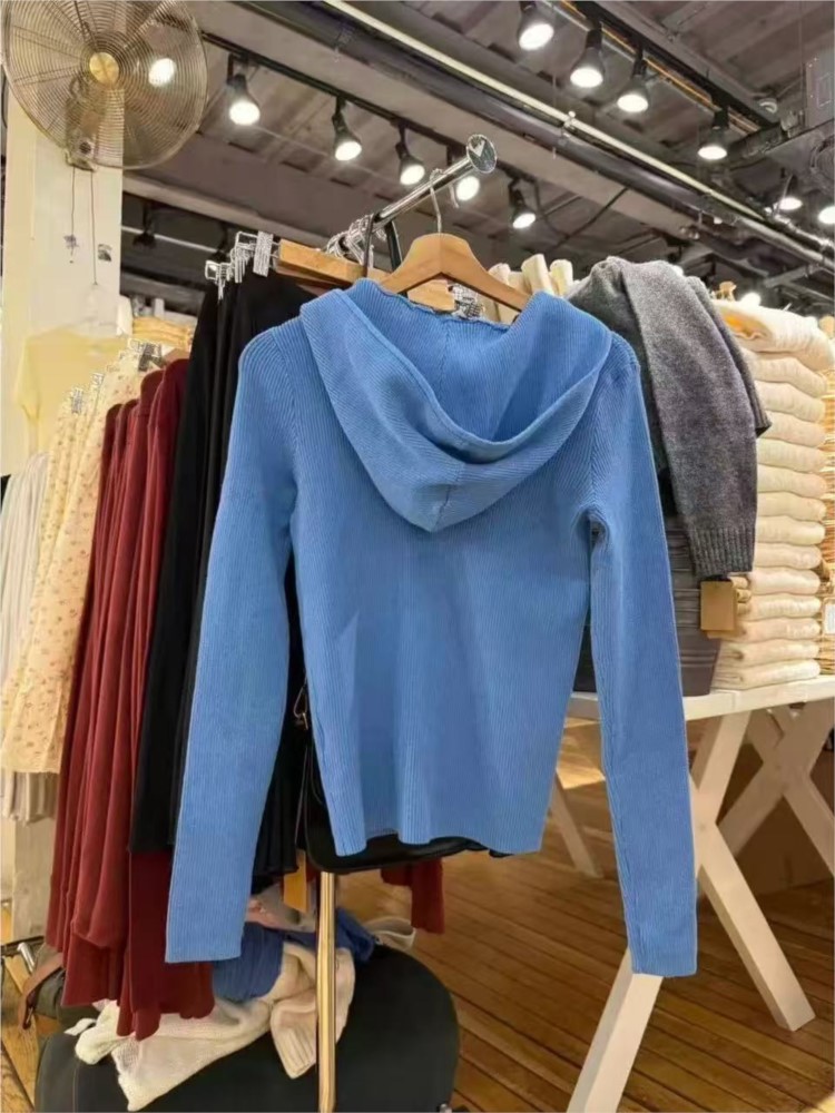 Niebieskie dzianinowe bluzy z  – Vintage Zip Hoodie recenzja i cena